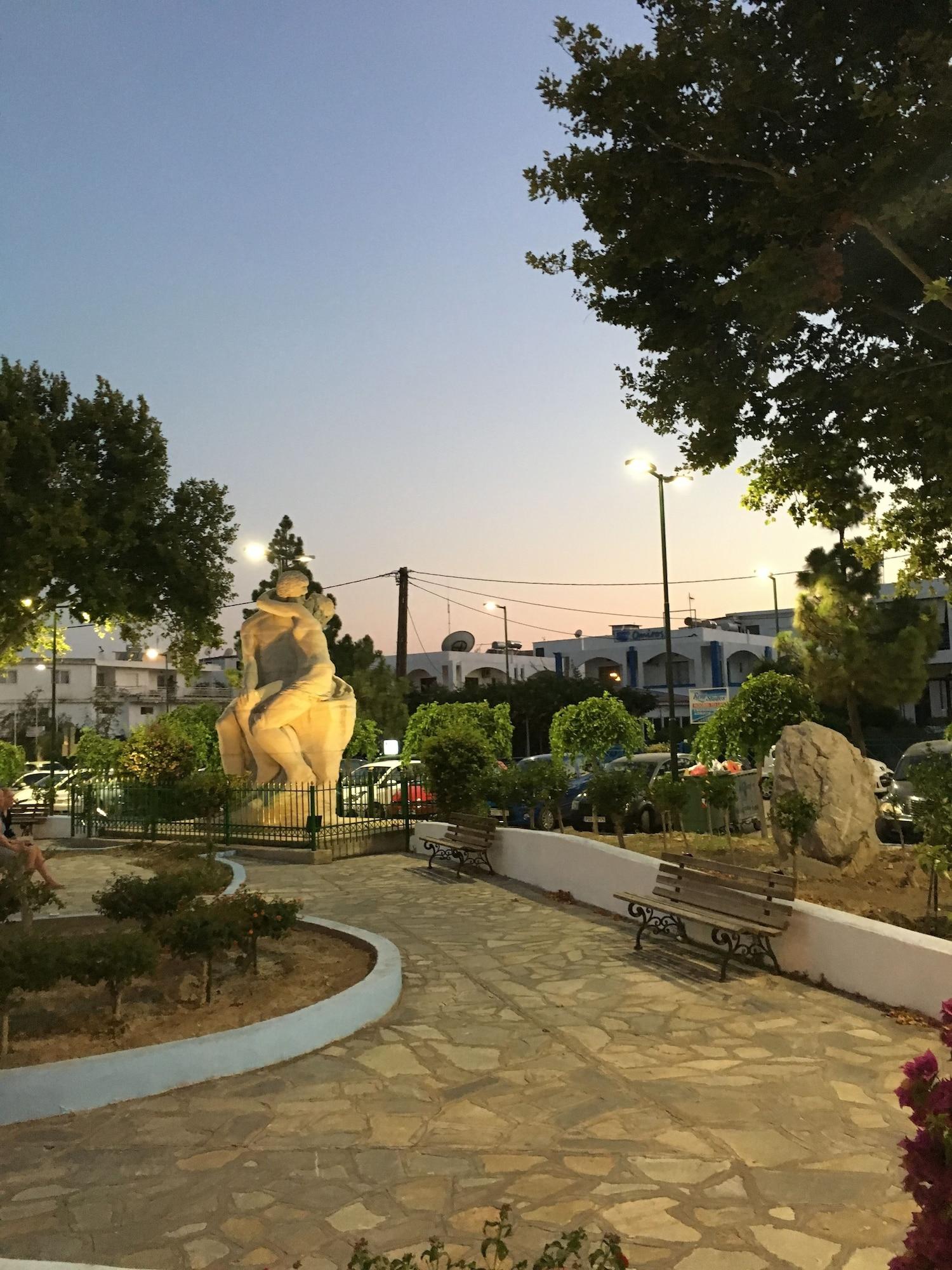 Aparthotel Bivalvia Beach Plus à Faliraki Extérieur photo